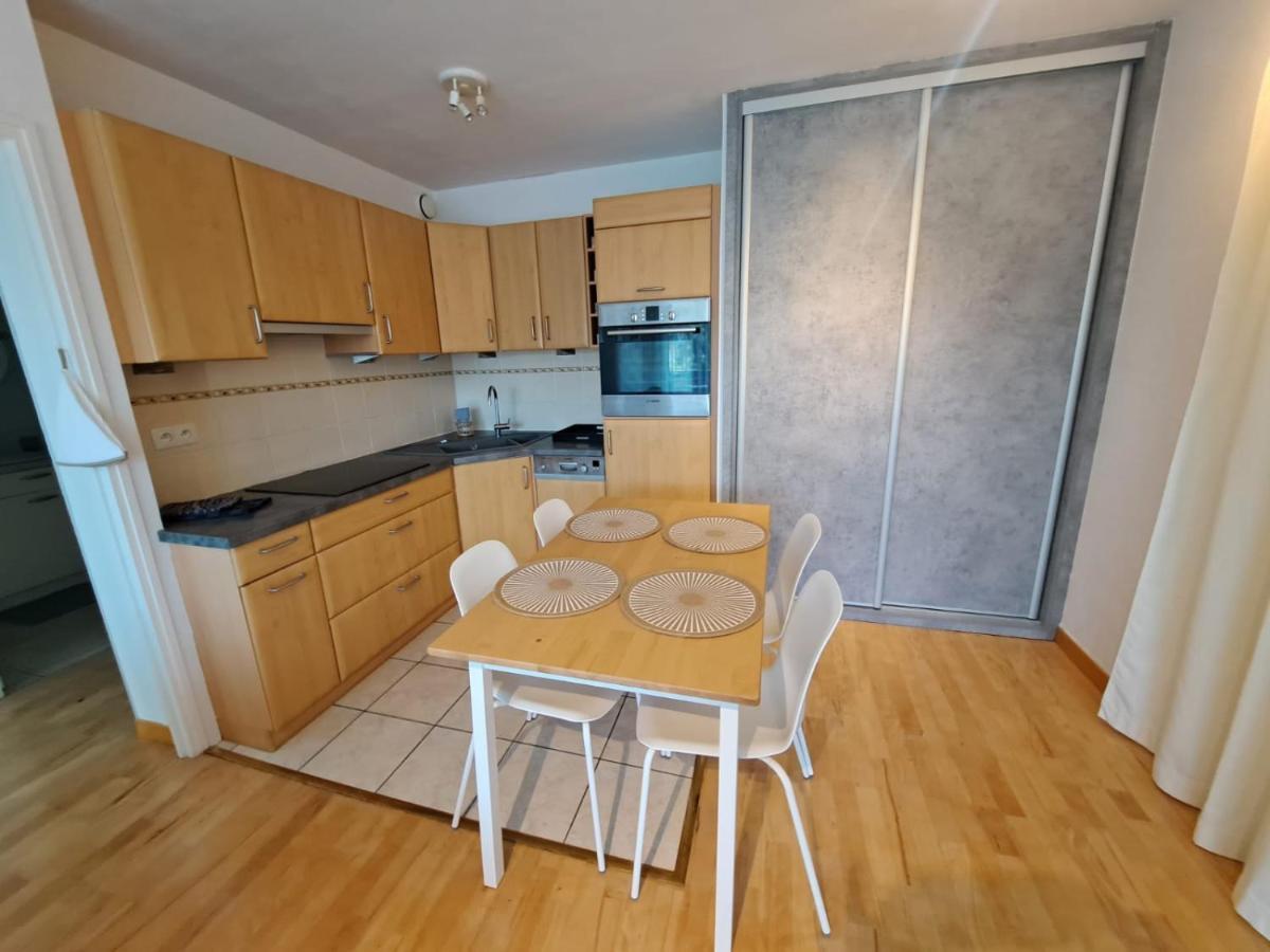 Apartamento Le Duc De Savoie Thonon Exterior foto