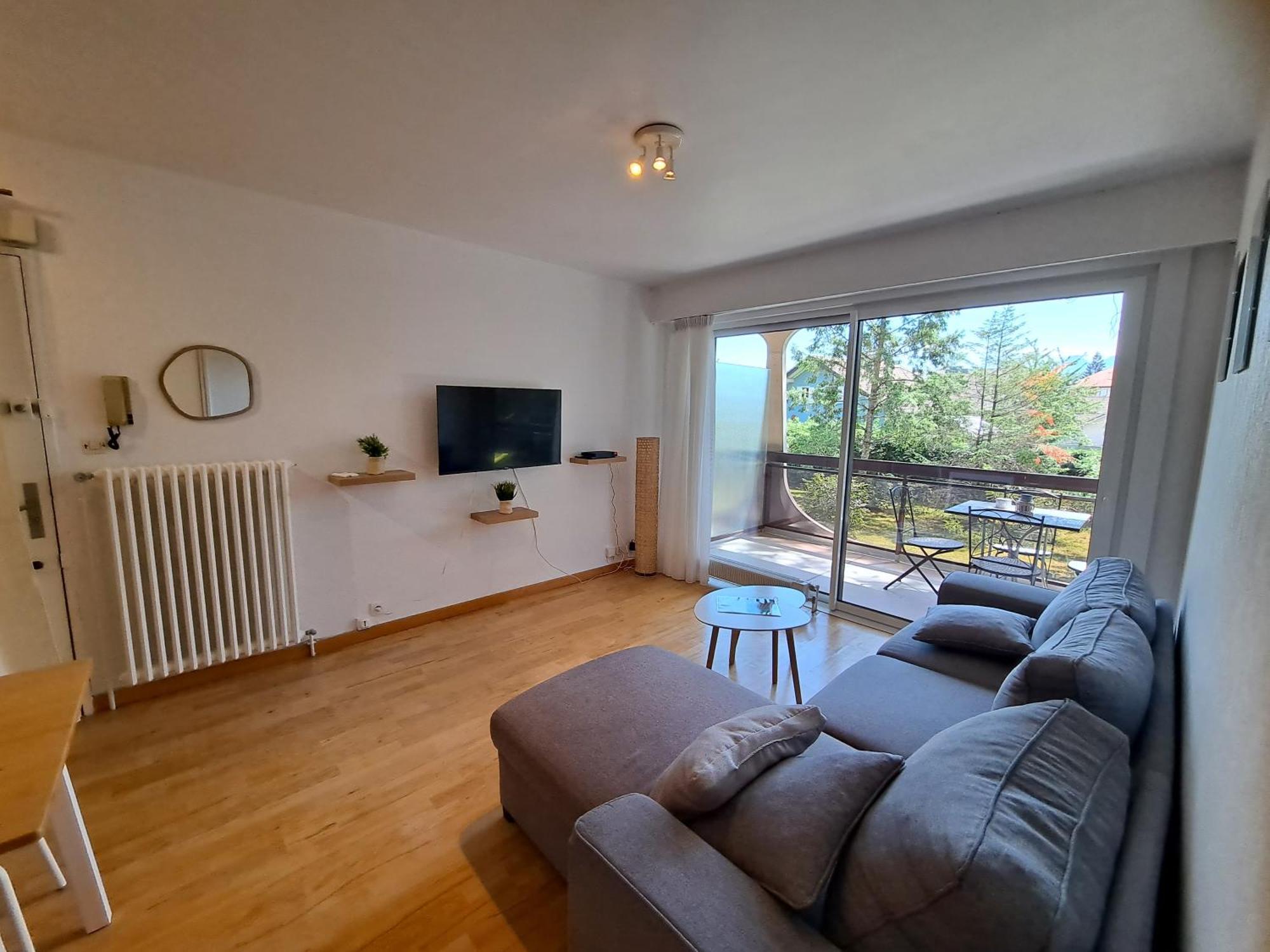 Apartamento Le Duc De Savoie Thonon Exterior foto