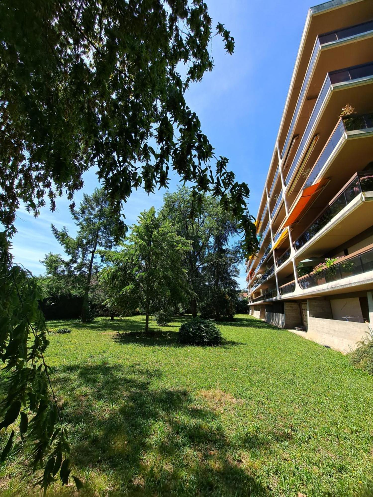 Apartamento Le Duc De Savoie Thonon Exterior foto