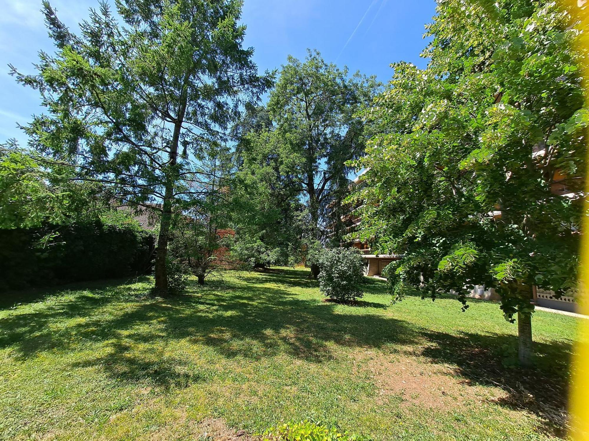 Apartamento Le Duc De Savoie Thonon Exterior foto